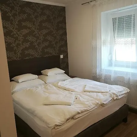 شقة Halasz Vendeghaz *